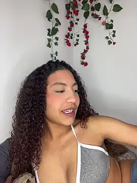 Daphnne Curly online show from 05/15/26, 02:29