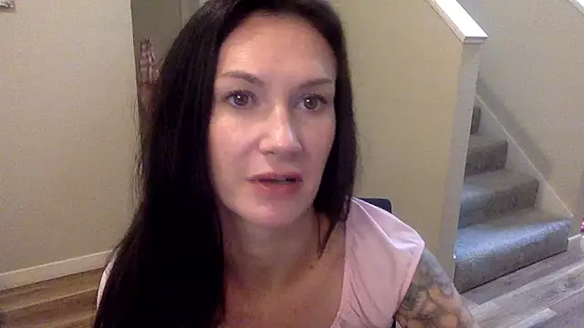 missvixenn online show from 04/18/26, 07:18