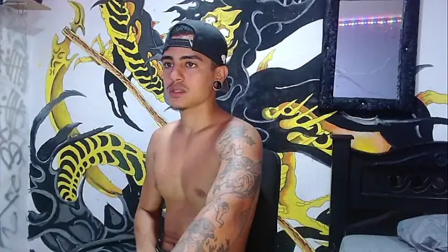 Kizameee  online show from 06/09/26, 07:58