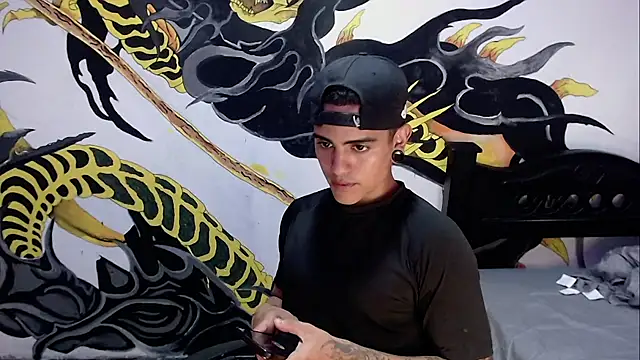 Kizameee  online show from 06/10/26, 05:45