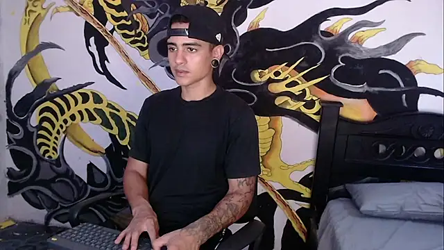 Kizameee  online show from 06/11/26, 05:00