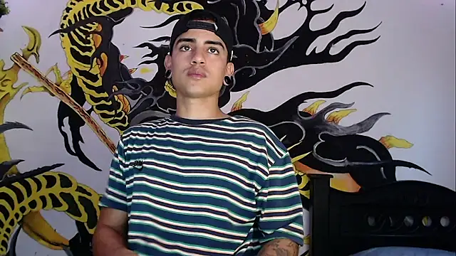 Kizameee  online show from 06/12/26, 06:40