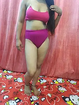 Snapshot of CuteHaseena chatting on 06/15/26, 07:54 CuteHaseena online show from 06/15/26, 07:54