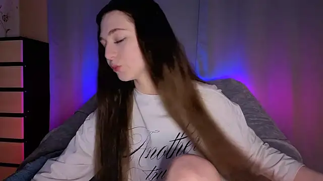 SunlitDeslre online show from 05/19/26, 10:38