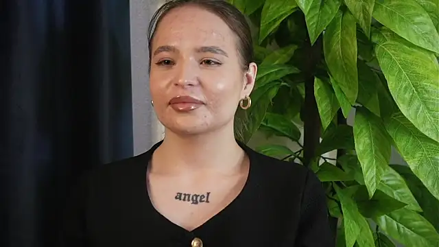 ElmaZillman online show from 04/25/26, 11:24