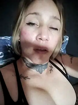 VickyBonnety online show from 04/25/26, 07:44