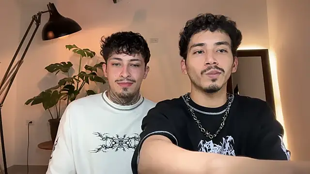 Noah and Steven online show from 06/05/26, 04:30