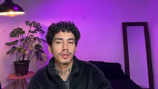 Noah and Steven online show from 07/10/26, 06:54