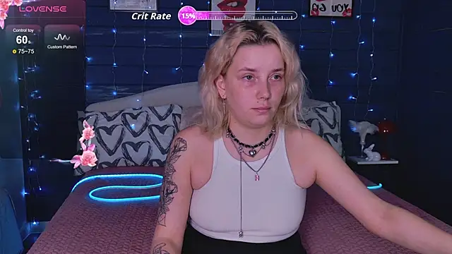 Snapshot of Crystal__Jull chatting on 05/07/26, 11:32 Crystal Jull online show from 05/07/26, 11:32