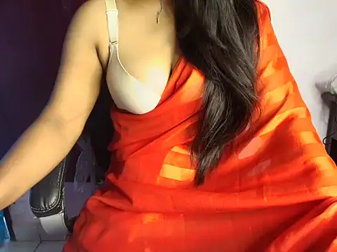 Hotty Girl147 online show from 05/06/26, 05:14