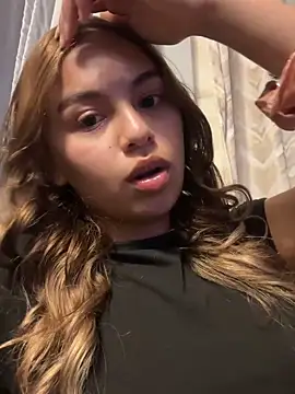 MaelyClaire online show from 04/20/26, 01:41