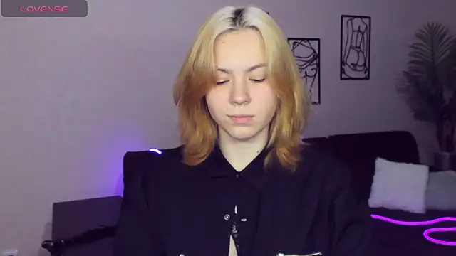 RemiGrace online show from 04/26/26, 06:38