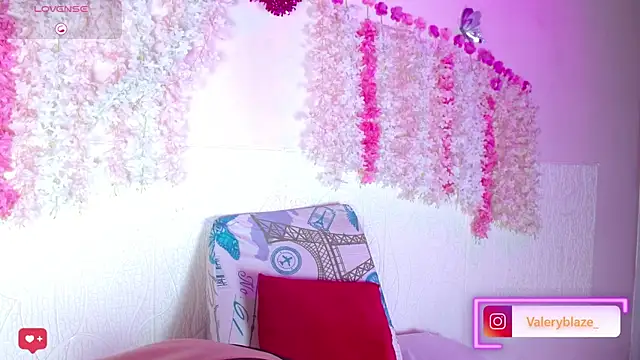 Snapshot of ValeryBlaze_ chatting on 07/16/26, 07:09 ValeryBlaze online show from 07/16/26, 07:09