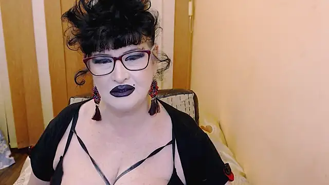 QuuenOfSin online show from 02/05/25, 01:37