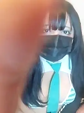 an hikkikomori waifu online show from 04/21/26, 01:42