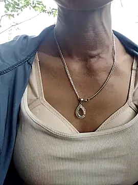 kiss1122 online show from 04/22/26, 12:24