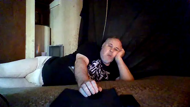 Snapshot of Nightshade1195 chatting on 05/25/26, 05:08 Nightshade1195 online show from 05/25/26, 05:08