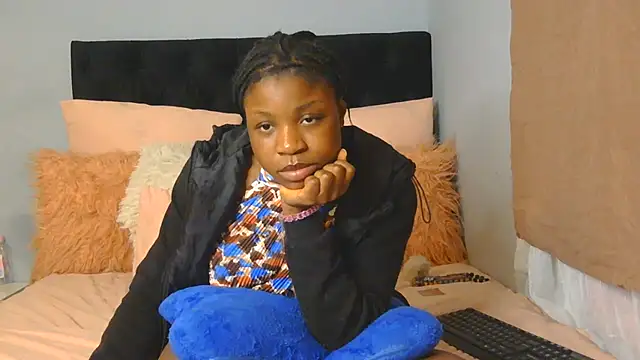 julianaa19 online show from 05/20/26, 04:57