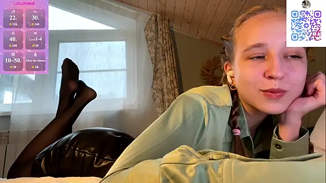 oliviakiiss online show from 05/01/26, 01:37
