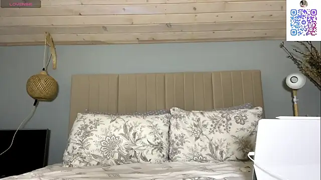 oliviakiiss online show from 05/19/26, 02:12
