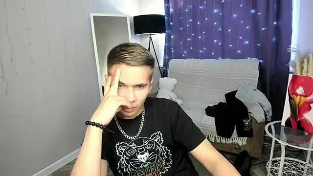 SunSweet11 online show from 04/21/26, 08:09