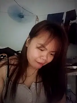 Truxcy1 online show from 04/24/26, 08:22