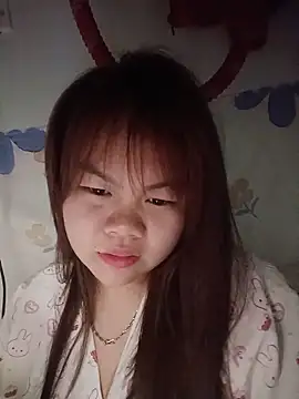 Truxcy1 online show from 05/17/26, 05:31