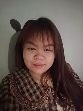 Truxcy1 online show from 06/04/26, 04:29