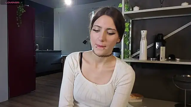 lovergirl4me online show from 05/20/26, 03:07