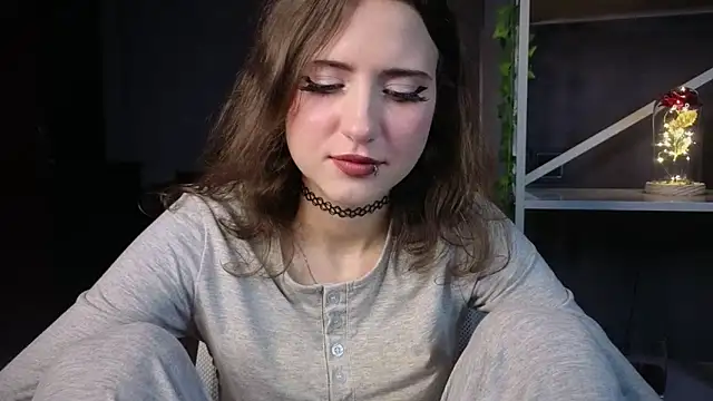 lovergirl4me online show from 06/20/26, 07:38