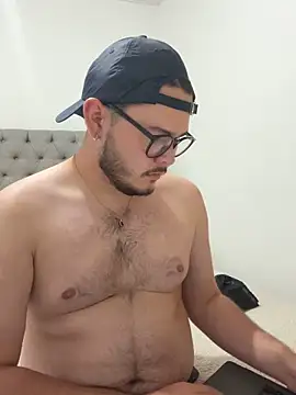 SubBoy bear online show from 04/24/26, 02:36