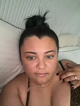 Snapshot of Laurenrose_x chatting on 05/11/26, 04:04 Laurenrose x online show from 05/11/26, 04:04