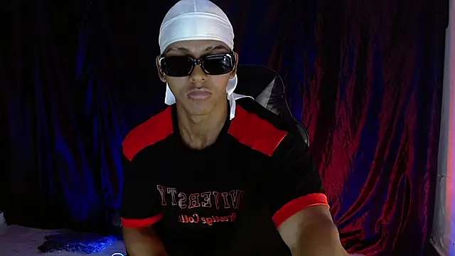 zoriel bigcock online show from 06/01/26, 06:31