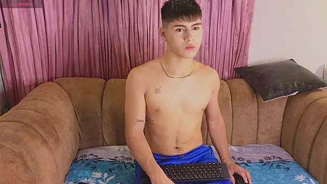 josethariaz25 online show from 05/15/26, 10:33