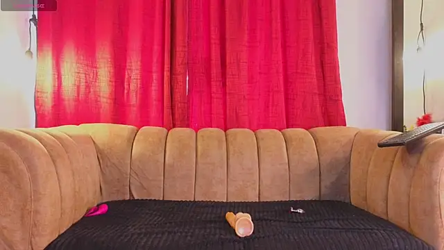 josethariaz25 online show from 05/24/26, 02:44