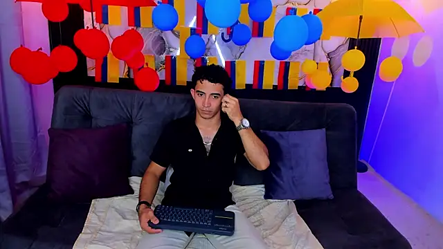 caius bigcock1 online show from 06/22/26, 12:35