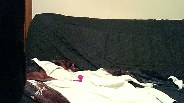 EscapedSibilant online show from 04/28/26, 08:58