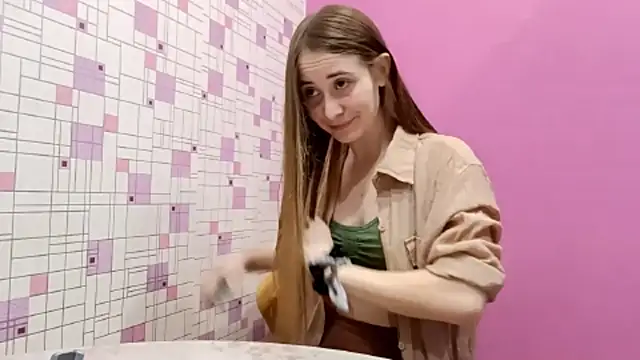 AvanMonroe online show from 04/21/26, 02:12