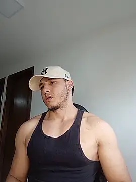 Snapshot of Maxx_valiant chatting on 05/15/26, 11:28 Maxx valiant online show from 05/15/26, 11:28