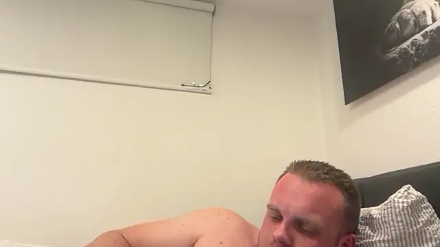 hallihallo12343 online show from 04/20/26, 10:11