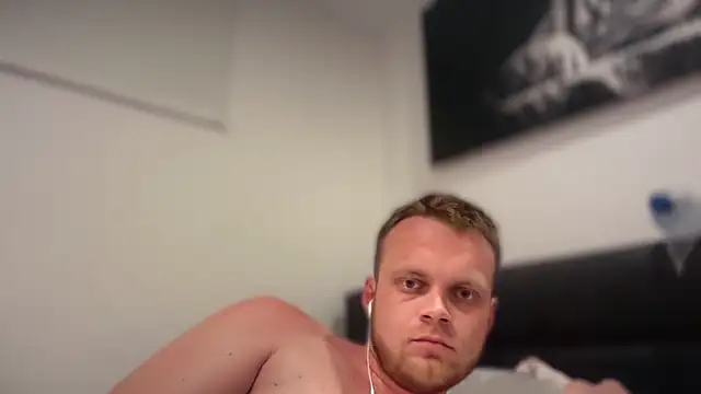 hallihallo12343 online show from 05/27/26, 03:42
