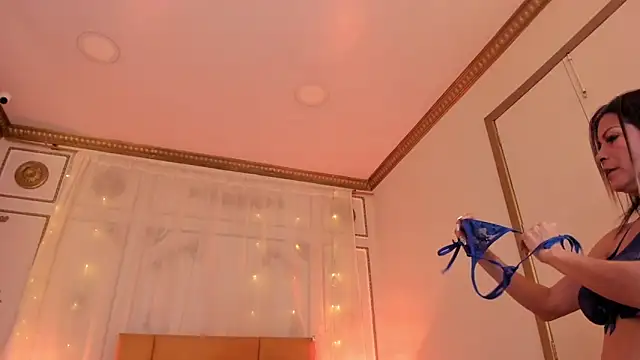 cris milk online show from 06/03/26, 07:30