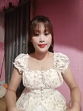 Snapshot of Ly-sexyy chatting on 06/22/26, 04:37 Ly-sexyy online show from 06/22/26, 04:37