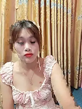 Snapshot of Ly-sexyy chatting on 07/13/26, 06:11 Ly-sexyy online show from 07/13/26, 06:11