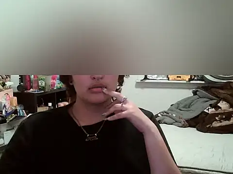 oreobunnyxoxo online show from 04/21/26, 06:09