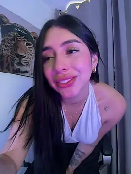IsabellaNoir  online show from 04/27/26, 10:08