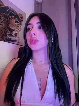 IsabellaNoir  online show from 04/28/26, 02:27