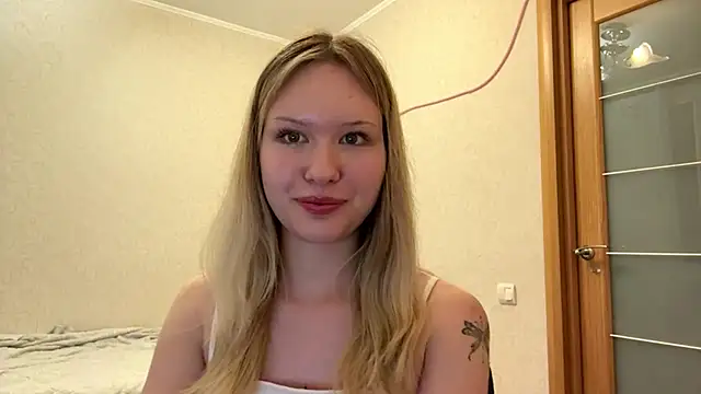 Snapshot of HoneyBlink chatting on 05/02/26, 03:17 HoneyBlink online show from 05/02/26, 03:17