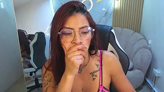 laurab91 online show from 05/23/26, 04:00