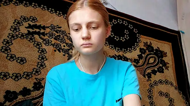 LunaLaday online show from 06/17/26, 02:58